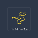 Logo de l'établi de Clem, il présente un L et un C dorés entrelacés, encadré par un fil argenté, le nom est inscrit à sa base